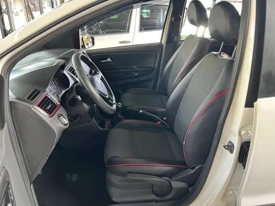 VOLKSWAGEN FOX 1.6 MI ROCK IN RIO 8V FLEX 4P MANUAL